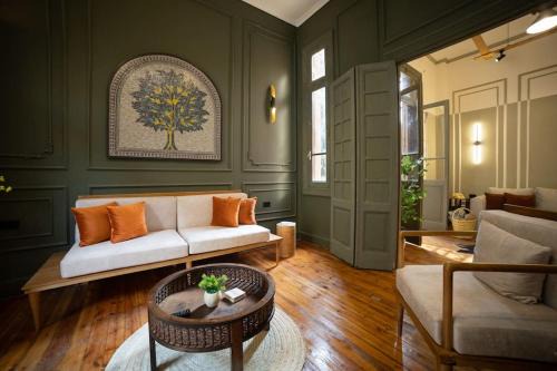 Historic Boutique 2 Bedroom Apartment With High Ceilings in Downtown Cairo - By The Egyptian Museum