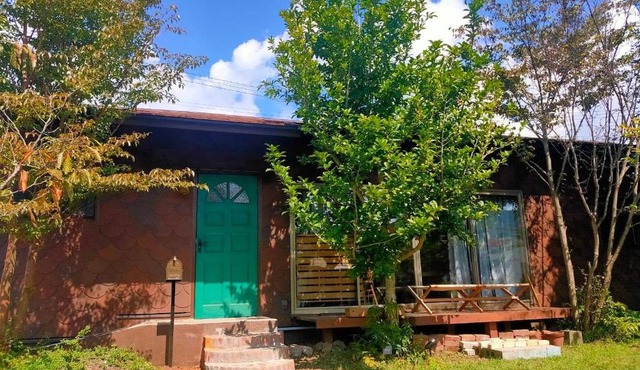 HOKKOMA Aso Garden Cottage阿蘇高森駅徒歩2分庭付き一棟貸し