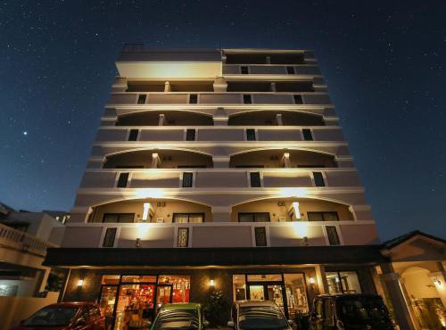 Hotel 385