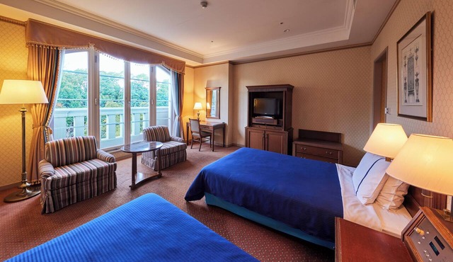 Hotel Den Haag Huis Ten Bosch in Sasebo