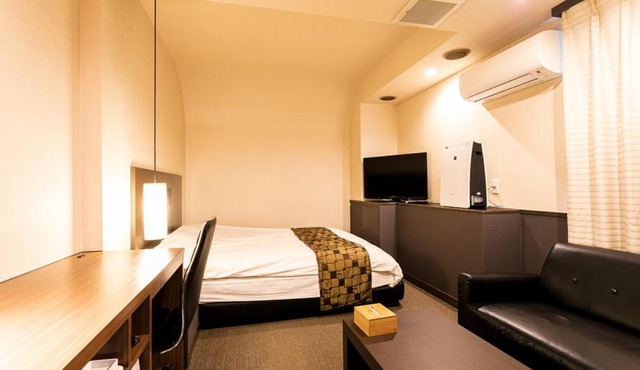 Hotel Double Funabashi in Funabashi
