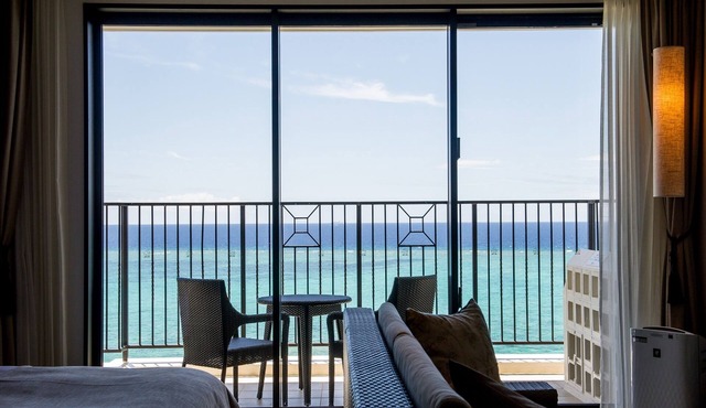 Hotel Monterey Okinawa Spa & Resort in Onna