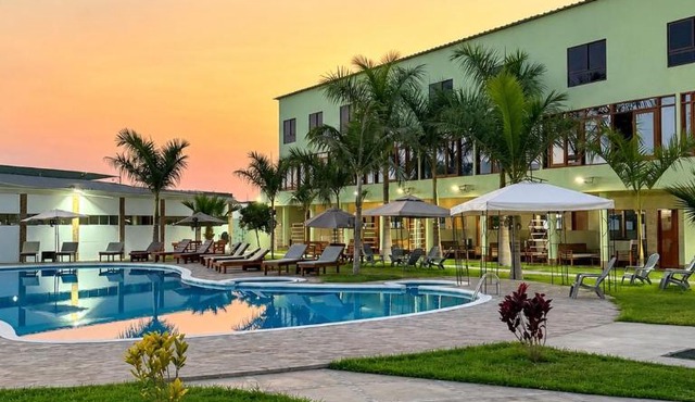 Hotel Resort Thiago in Chincha Alta