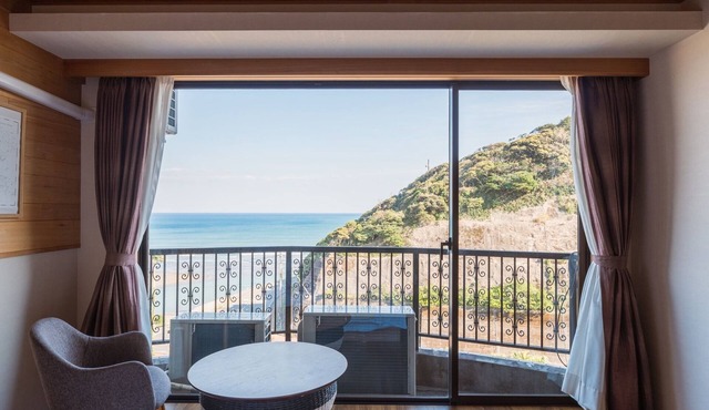HOTEL SEASONS NICHINAN