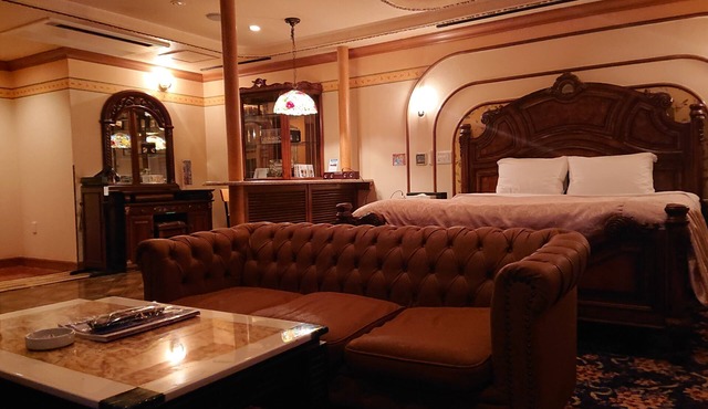 Hotel Zips - Adults Only