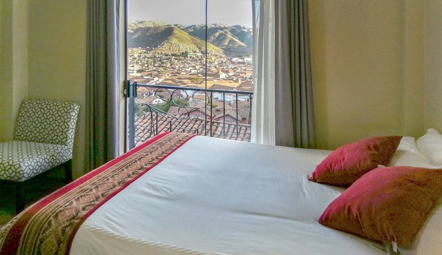 House in Historic Center, Clean, Modern, Amazing View in Cusco