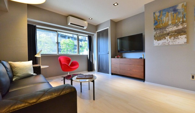 Ideal 2-bedroom apartment in the heart of Roppongi