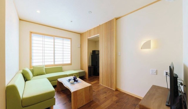Inn Suzume 53 sq m 2 semidouble beds 2 single/Taito-ku Tokyo
