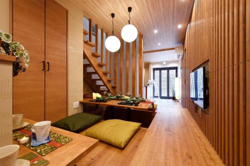 Ixyz杜 - House Nagoya