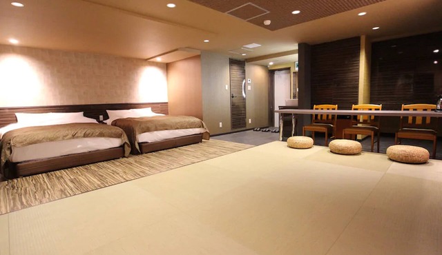 J hotel