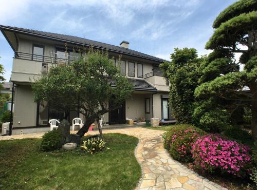 Kamakura Guest House 3 Bedrooms, Sleeps 10