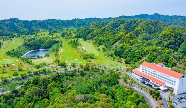 Kamogawa Country Hotel