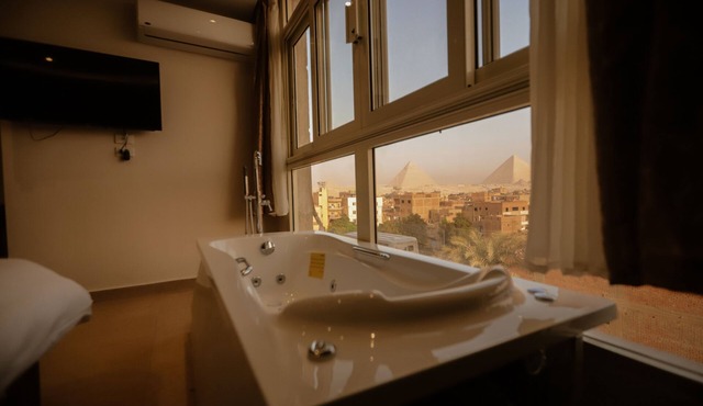 King Khafren View INN