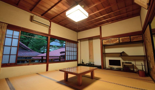 Koyasan Daimyo'o-in Temple Lodging in Koya