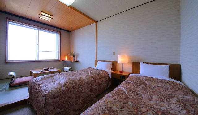 Lake Side Hotel MINATOYA in Inawashiro