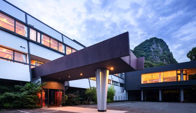 Mifuneyama Rakuen Hotel
