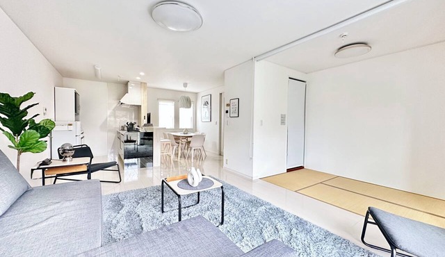 Modern Property 15 Mins To Kumamoto Airport By Restavio in Ozu