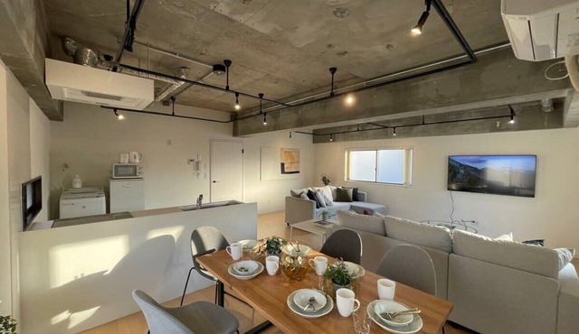 Moments from Peace Park | Modern City Retreat