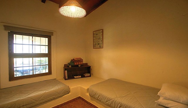 Nature Retreat 4BR with Pool in Cañete in Quilmaná