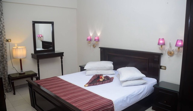 New Siesta Hotel