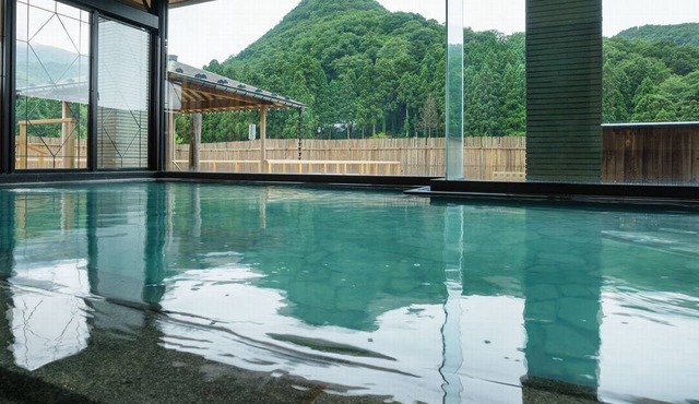 Niigata Iwamuro Onsen Jikagensen no Yado Fujiya