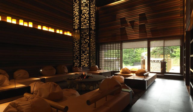 Niseko Konbu Onsen Tsuruga Besso Moku No Sho