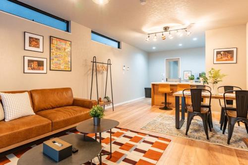 Nishikiyama Waga Home 2026 New Micro-American High CP Japanese Mattress Taisho Station 5 Minutes Direct to Kansai Airport Umeda Shinsaibashi Parking Included in Osaka