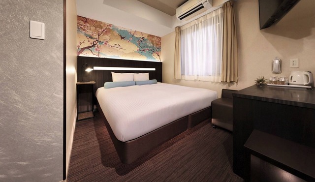Nonsmoking comfortable double room Nonsmoking /Osaka Ōsaka in Osaka