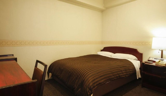 Nonsmoking double room 140cm 190cm Room only/Osaka Ōsaka