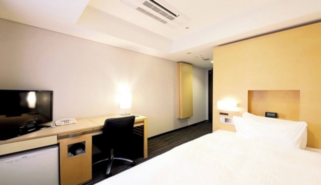 Nonsmoking Double room Room only Smile Value /Osaka Ōsaka