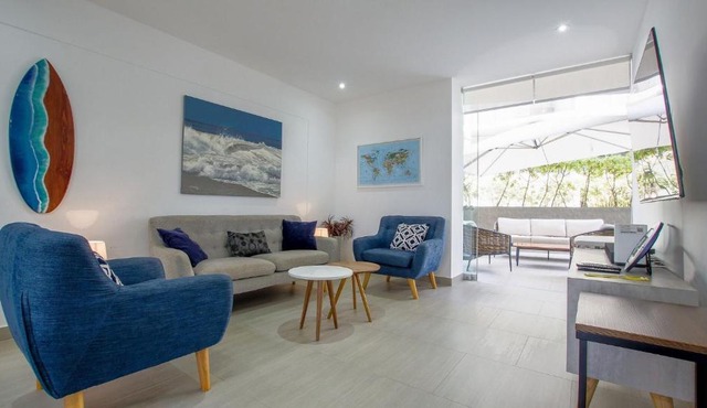 Ola Blanca Luxury Apt in San Bartolo, beachfront in San Bartolo