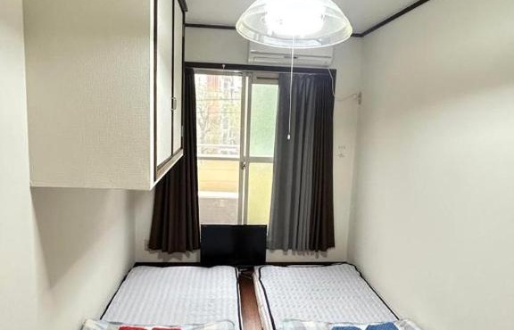 One bedroom apartment 106 Hirai 2, 2 minutes walk from train station, 2 people use