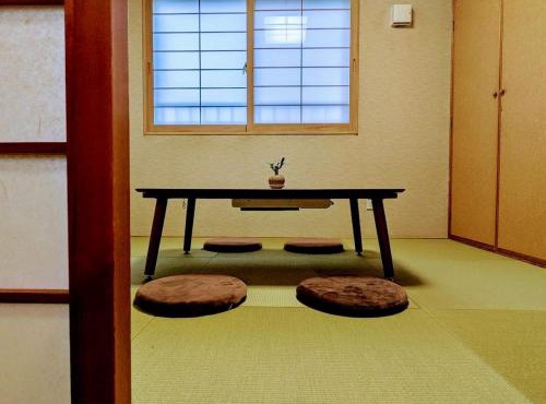 Oversized space for families free parking 2cars in Sapporo