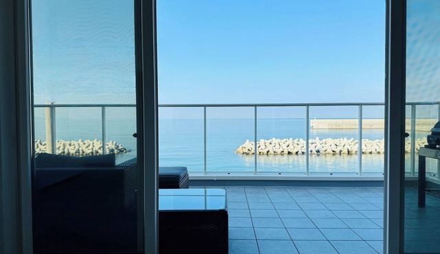 Pets allowed Oceanfront balcony on Awaji Island /Sumoto Hyōgo in Sumoto