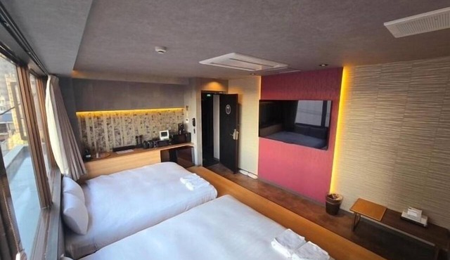 Ping Pong Hotel & Cabin Tokuyama Ekimae / Ping Pong Residence Kojimachi in Shunan