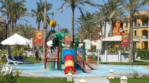 PORTO MATROUH-GREEN Beach family's only