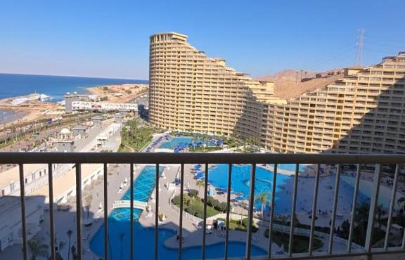 Porto Sokhna pyramids Sea View Family