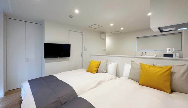 Prime Location! Studio Along Shopping Street in Hiroshima