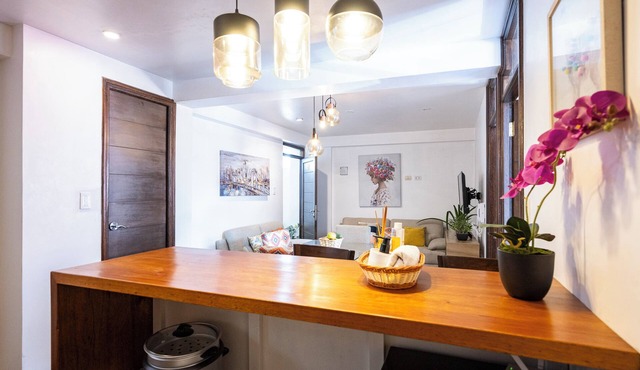 Prime Location + Stunning Mountain Views | 2BR Apartment