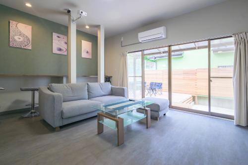 Private House near Kamakura - 10 Min Walk to Beach - Free Parking & Fast WiFi