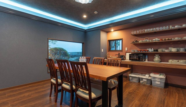 Private Japanese Garden House Near KIX Osaka | 6BR for 6-12 guests | Hinoki Bath in Kumatori