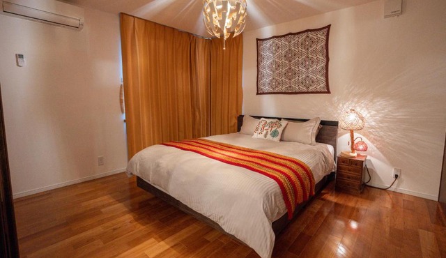 Private stay, fully equipped 45 square meter, Easy access to Disneyland & Airports