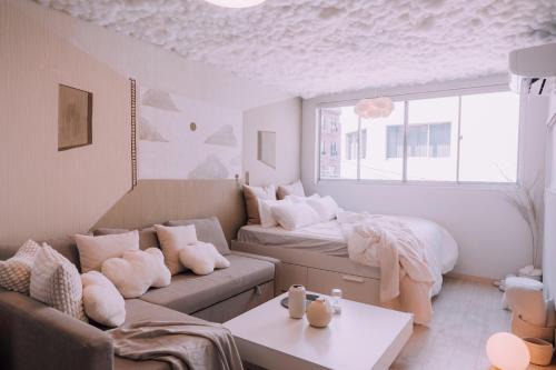 puff Shinsaibashi - Sauna, Projector, Sleeps 8 in Osaka