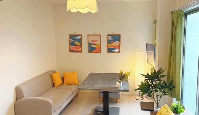Renovated 2K apartment | 4-minute walk from JR Shin-Koiwa Station | Accommodates up to 4 guests | Direct access to Akihabara, Tokyo in 13 minutes