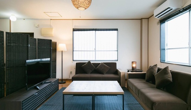 Rental 1 building 15 minutes walk to the beach a/Naha Okinawa in Naha