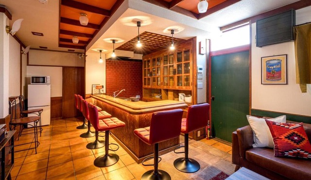 Retro-style coffee house and guesthouse-3 floors-Entire building available for rent-suitable for 9 people-Parking available-pets allowed-Mahjong