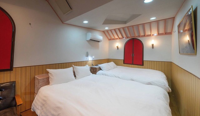 Room 103/Narita Chiba