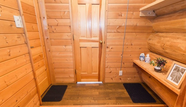 Room 3 A log house that can be enjoyed by a small / Abuta-gun Hokkaidō