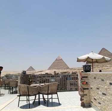 Royal Pyramids Hotel in Banī Ghālib