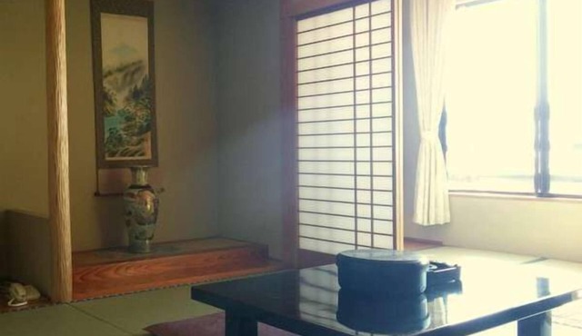 Ryokan Hinode Onsen in Fuefuki